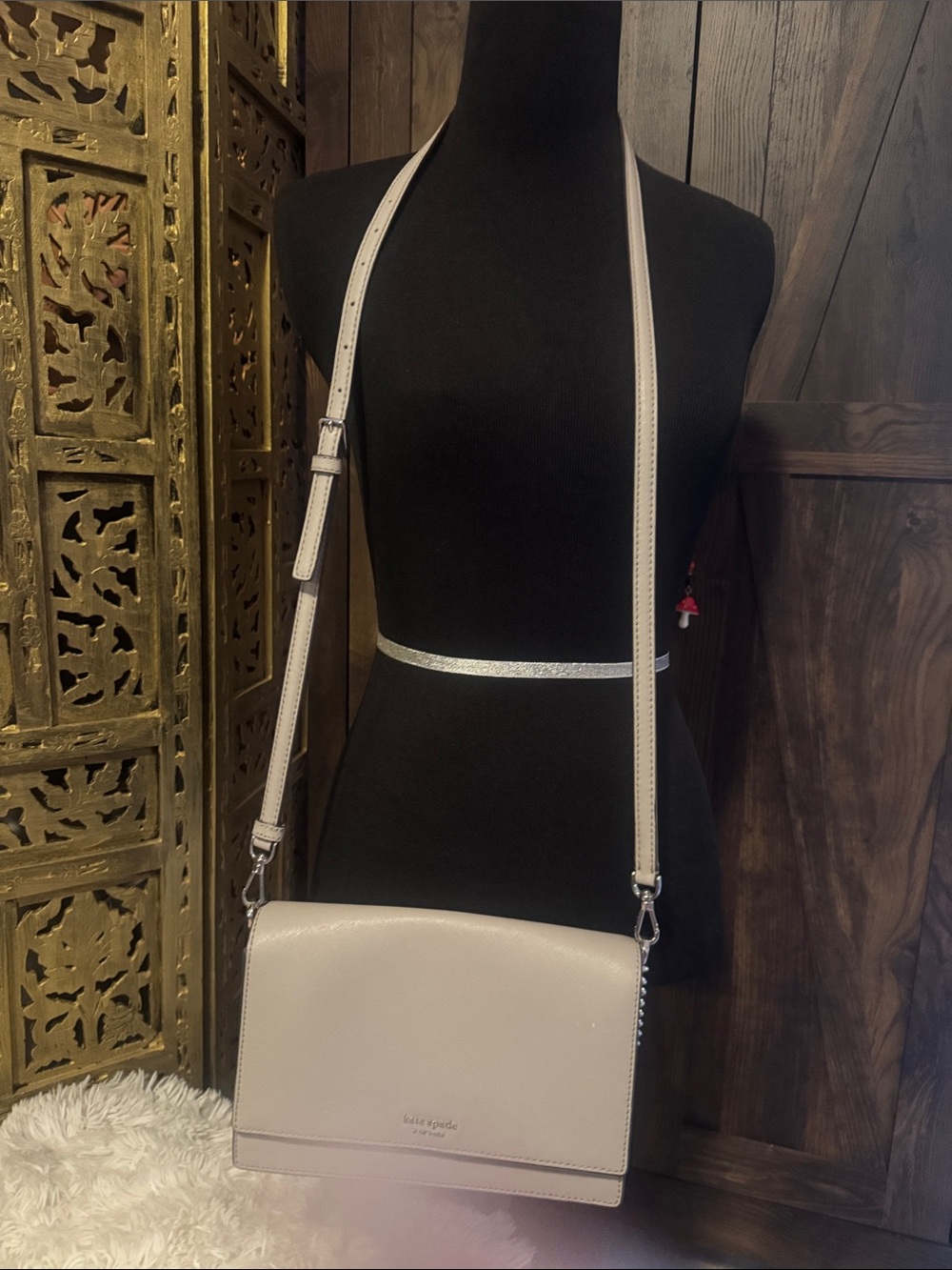 kate spade cream leather crossbody bag with adjustable strap light gray
